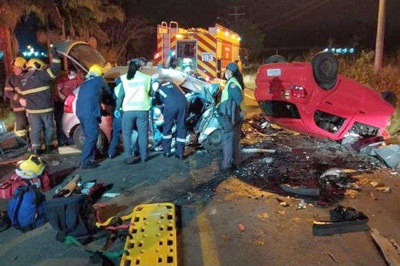 Grave acidente de trnsito mata duas pessoas no Sul de Santa Catarina