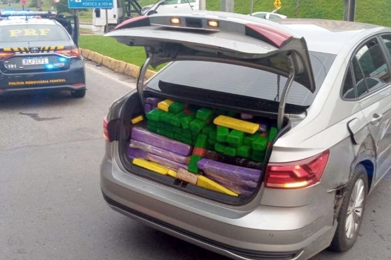 Traficante  preso com 364 quilos de maconha aps causar acidente na BR-101