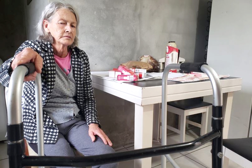 Moradora da Margem Esquerda pede ajuda para pagar prtese de fmur