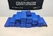 Perseguio policial termina com acidente, homem preso e apreenso de 25kg de maconha em Gaspar 