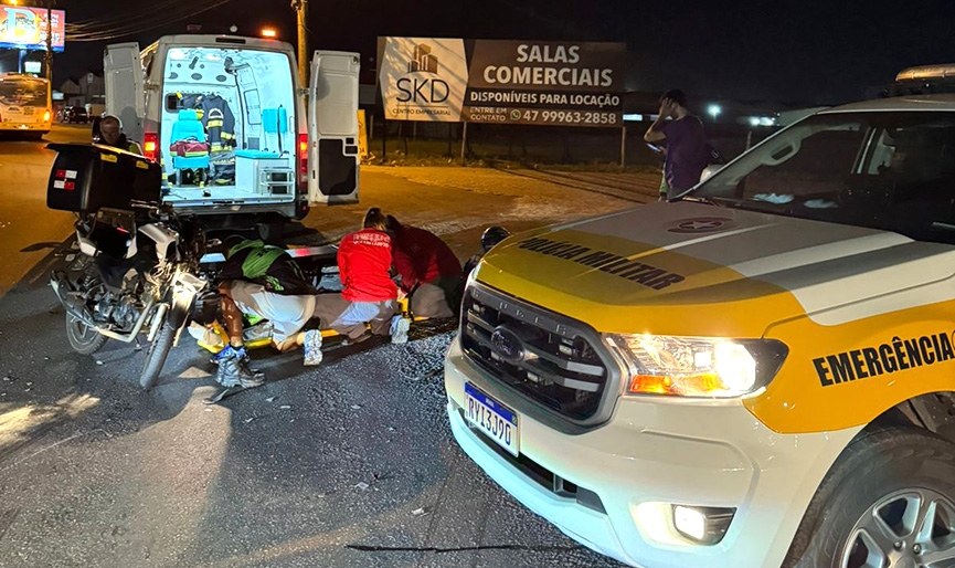 Bombeiros de Ilhota atendem acidente entre motos na Jorge Lacerda, em Itaja