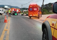 Jovem  hospitalizado aps coliso entre carro e moto no Santa Terezinha, em Gaspar