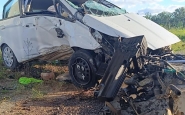 Grave acidente deixa me e filho feridos na BR-470, em Ilhota