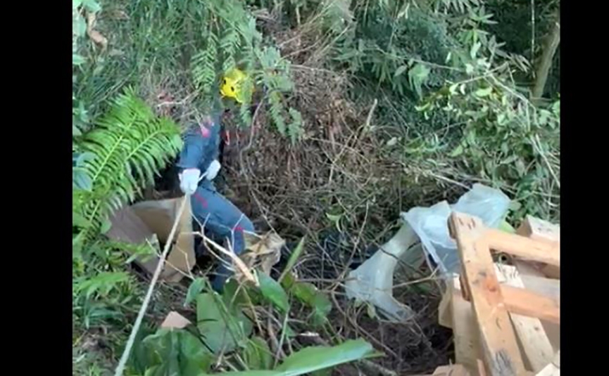 Homem confessa ter matado irmo a marteladas em Blumenau; corpo foi encontrado em rea de mata