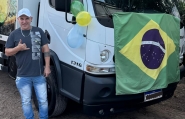 Motorista de Gaspar morre em grave acidente entre caminhes no Paran