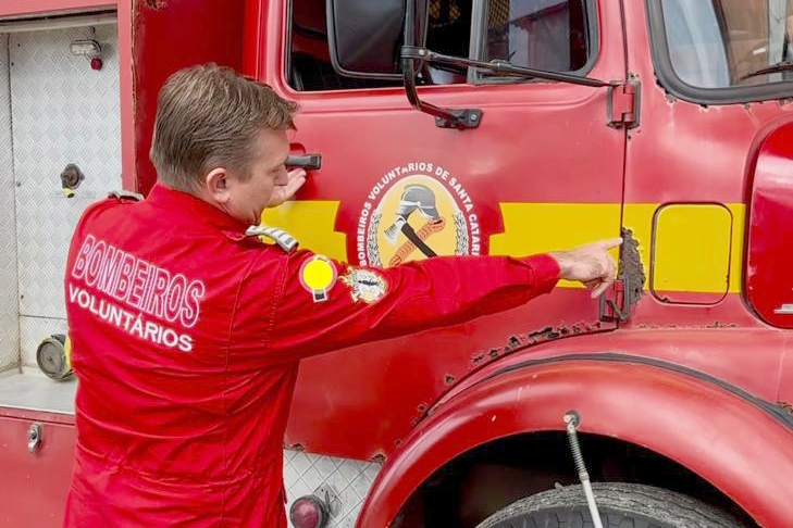 Bombeiros de Ilhota arrecadam R$381 mil e precisam de mais R$19 mil para comprar caminho novo