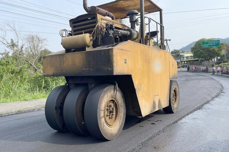 Trabalhador morre atropelado por rolo compactador em Pomerode