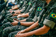 Aberto o alistamento militar para quem nasceu em 2007; mulheres tambm podem se alistar