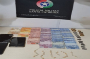 Traficante  preso com crack no bairro Sete, em Gaspar