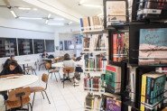 Biblioteca Pblica de SC premia leitores que mais pegaram livros emprestados em 2025