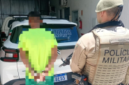 Preso em Gaspar homem que matou tr�s pessoas com barra de ferro em Itapema