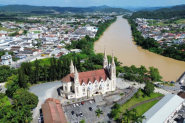 Gaspar come�a a distribuir 28 mil carn�s do IPTU; previs�o � de arrecadar R$20 milh�es