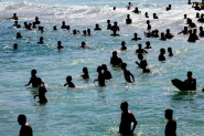 Sol e calor intenso marcam o �ltimo fim de semana de ver�o em Santa Catarina