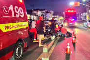 Acidente entre moto e carro deixa homem ferido no Centro de Ilhota